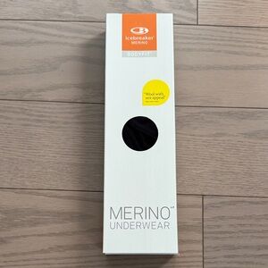 Small Icebreaker Women’s Wool Siren Thong - Black